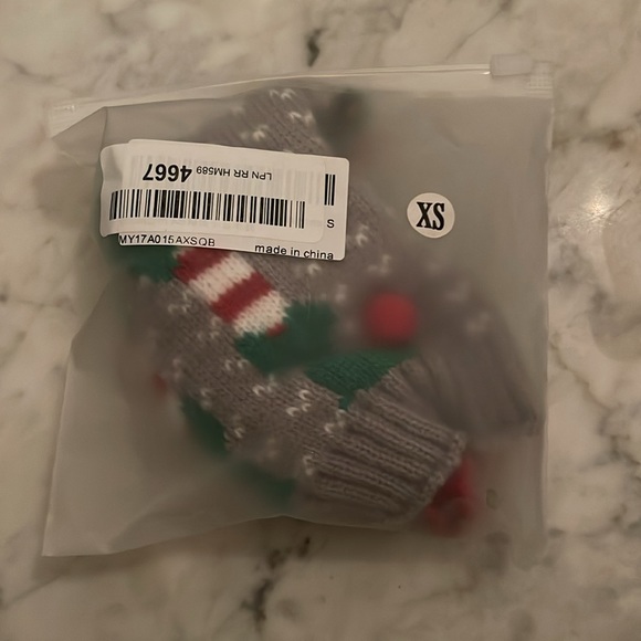 Small pet or dog sweater10”x 5” - Picture 7 of 7